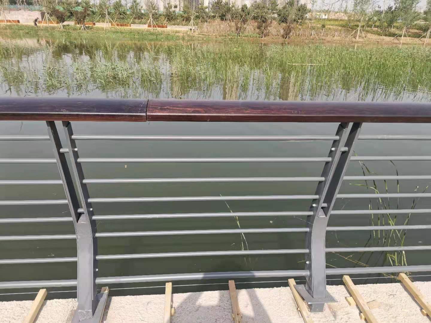 宁波市桥梁防撞护栏河道护栏 - 价格